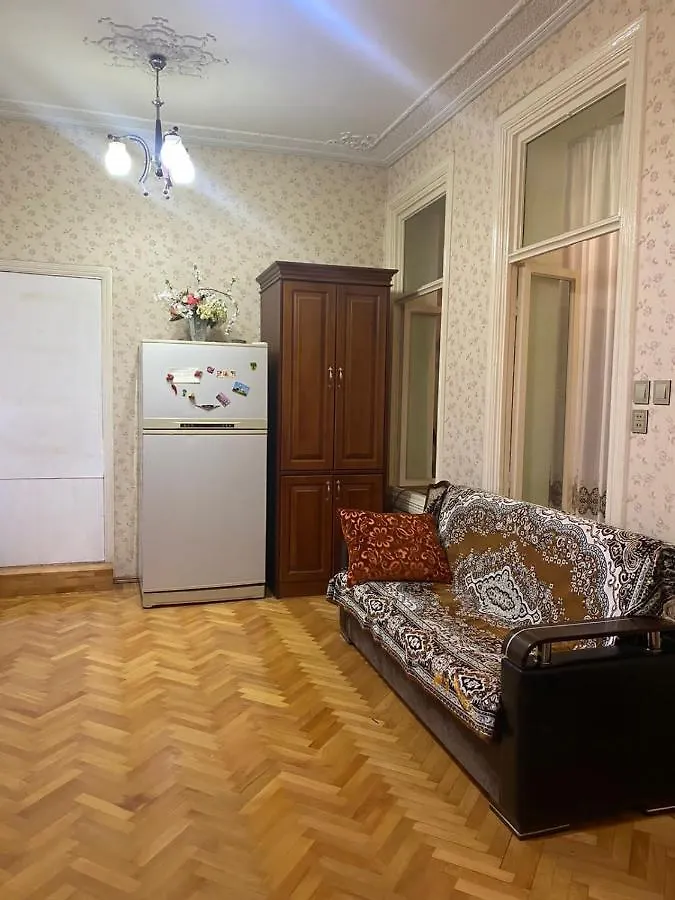 דירה באקו Center 3 Bedrooms Nizami Vidadi Street