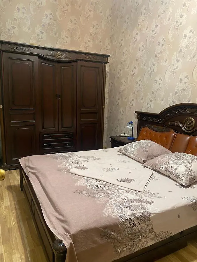 דירה באקו Center 3 Bedrooms Nizami Vidadi Street