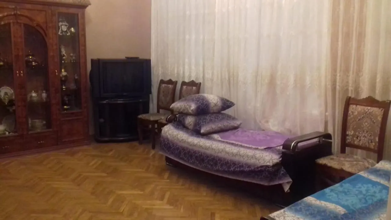 באקו Center 3 Bedrooms Nizami Vidadi Street דירה