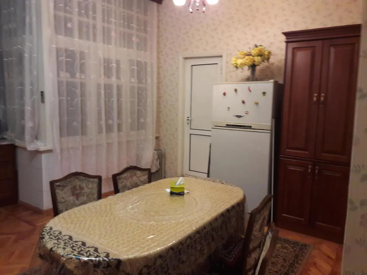 באקו Center 3 Bedrooms Nizami Vidadi Street דירה